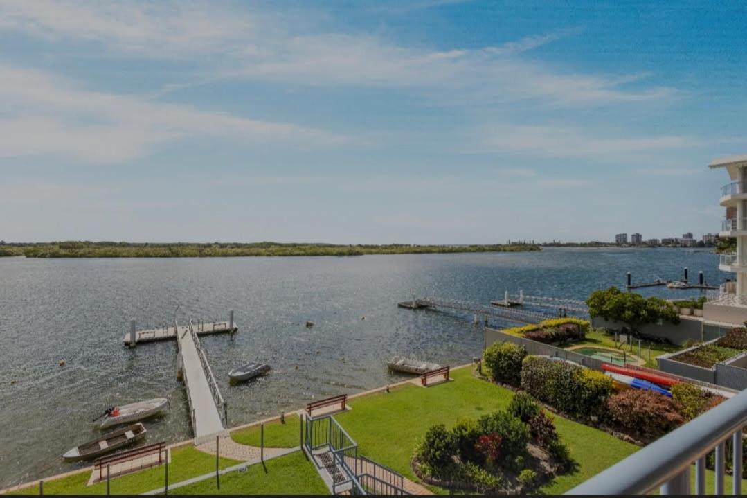 On The River Apartments Maroochydore Exteriör bild
